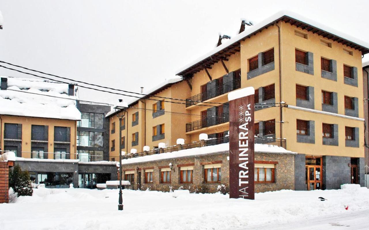 Aparthotel Trainera เอสเตร์รี ดาเนว ภายนอก รูปภาพ