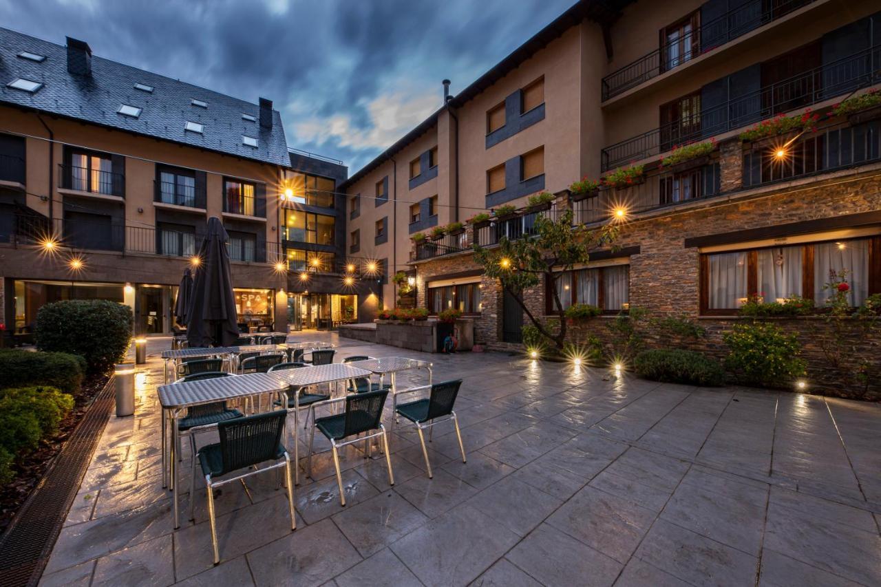 Aparthotel Trainera เอสเตร์รี ดาเนว ภายนอก รูปภาพ