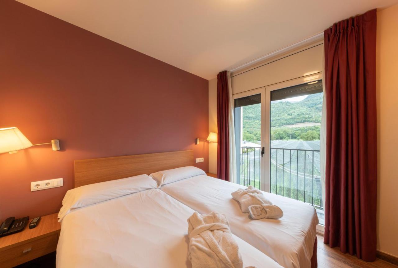 Aparthotel Trainera เอสเตร์รี ดาเนว ภายนอก รูปภาพ