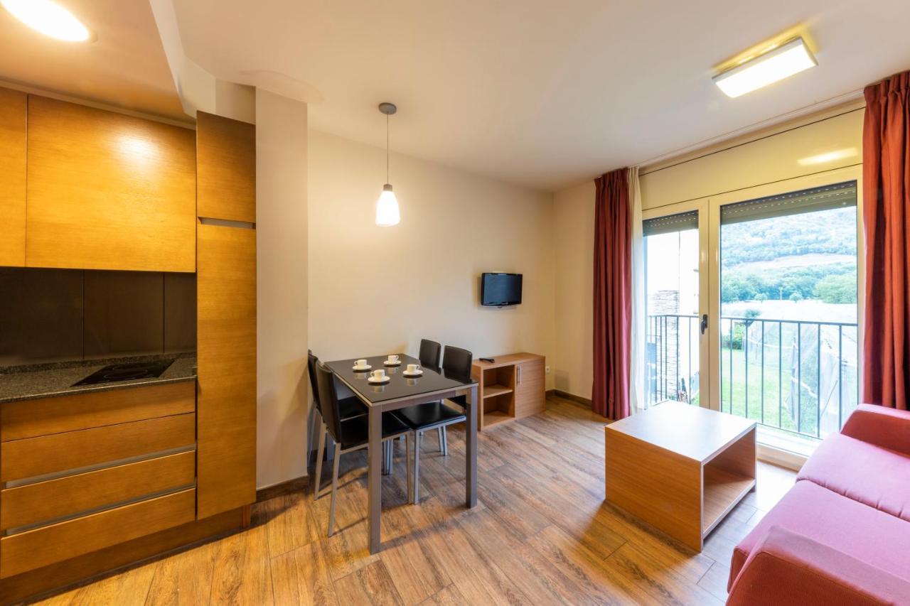 Aparthotel Trainera เอสเตร์รี ดาเนว ภายนอก รูปภาพ