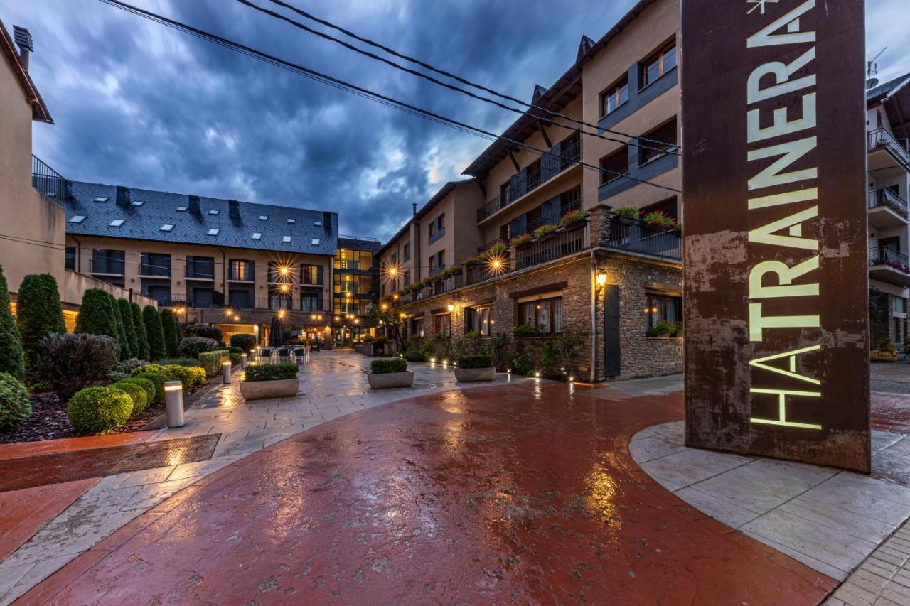 Aparthotel Trainera เอสเตร์รี ดาเนว ภายนอก รูปภาพ