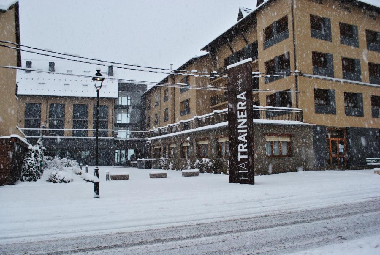 Aparthotel Trainera เอสเตร์รี ดาเนว ภายนอก รูปภาพ