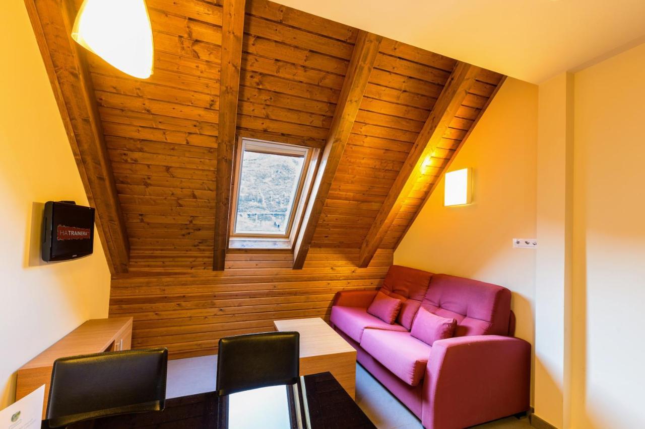 Aparthotel Trainera เอสเตร์รี ดาเนว ภายนอก รูปภาพ